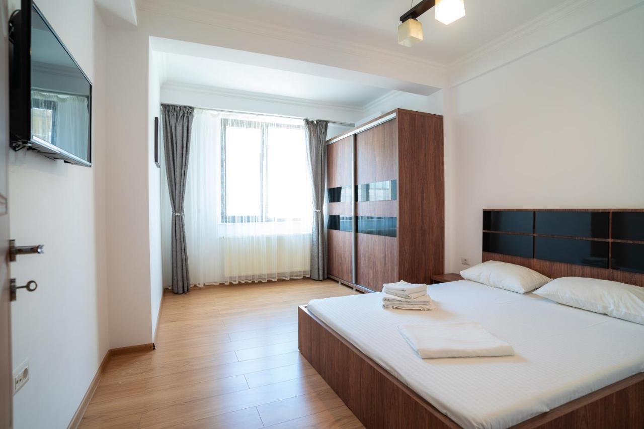 Luca Solid Apartment