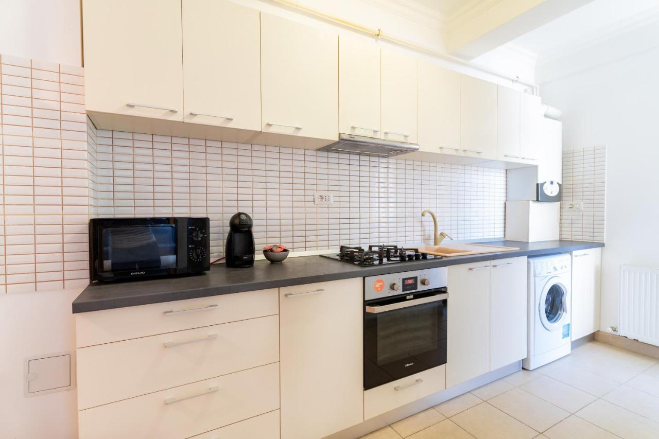 Luca Solid Apartment